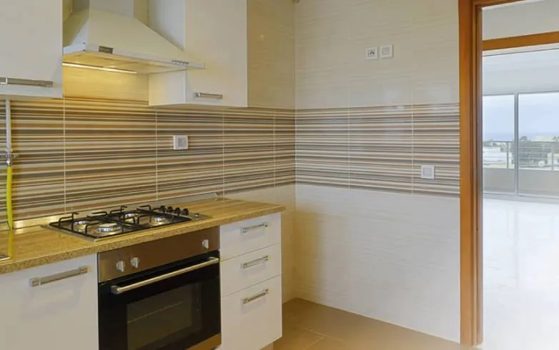 BREEZE RESIDENCE — photo 3