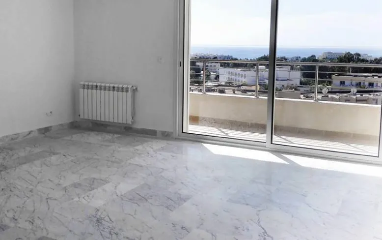 BREEZE RESIDENCE — photo 4