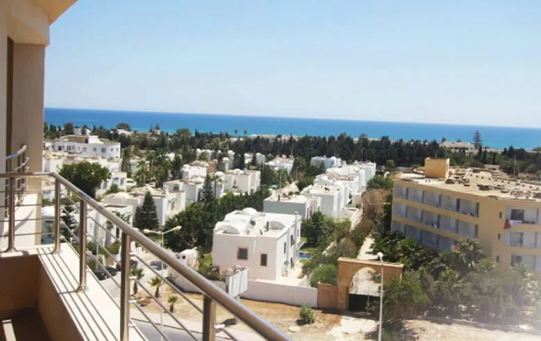 BREEZE RESIDENCE